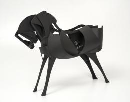 81   -  <p><span class="description">David Manzur. Caballo al viento, 2010</span></p>