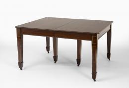 124   -  <span class="object_title">Mesa de comedor estilo neoclásico</span>