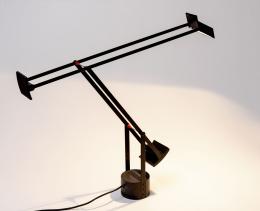 65   -  <p><span class="description">Lámpara Tizio. De Richard Sapper para Artemide</span></p>