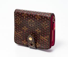 214   -  <span class="typology">Trifold wallet. Louis Vuitton</span>. 