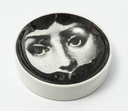 31   -  <span class="object_title">Cenicero. Piero Fornasetti</span>