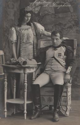 205   -  <p><span class="description">Napoleón y Josefina ca 1910s</span></p>