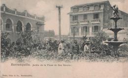 64   -  <p><span class="description">Jardín de la Plaza de San Nicolás Barranquilla ca 1900s</span></p>