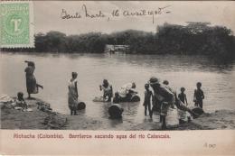 80   -  <p><span class="description">Barilleros sacando agua del río Guajira ca 1900s</span></p>