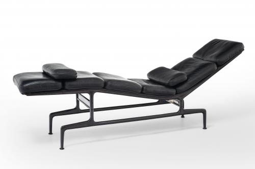 Eames ES106 Chaise Longue