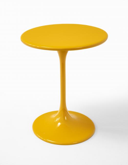 Mesa Tulipa estilo Eero Saarinen