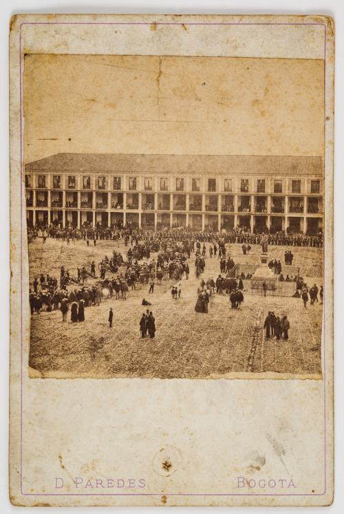 [Fotografía] Paredes, Demetrio : Plaza de Bolívar