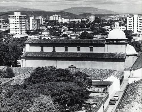 Leo Matiz Colombia, 1917 - 1998 : Iglesia de la Inmaculada 
