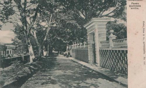 Paseo quebrada arriba (Medellín)